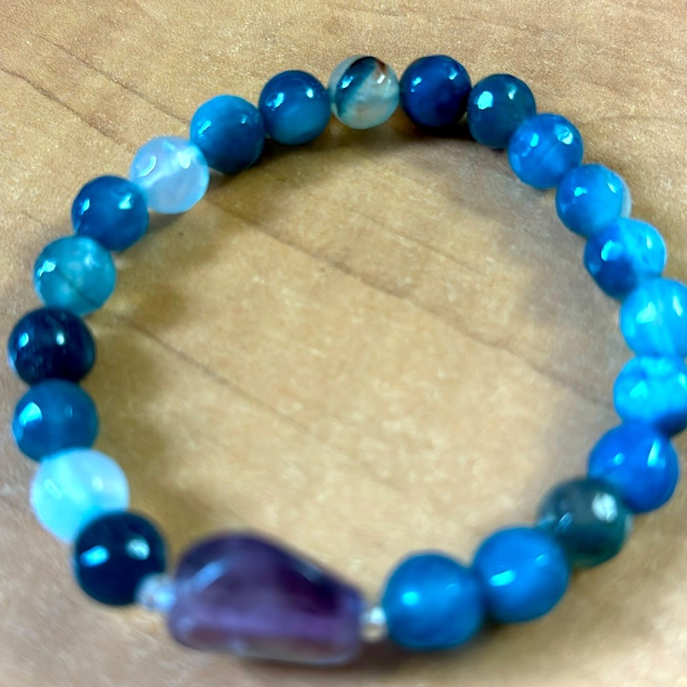 #047 Blue  Agate Bracelet 8mm